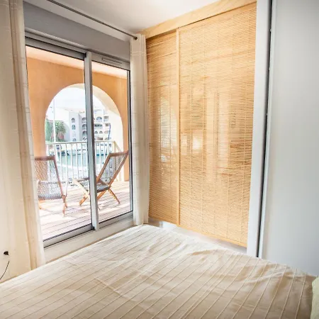 Port De La Gavine I-1 By Interhome