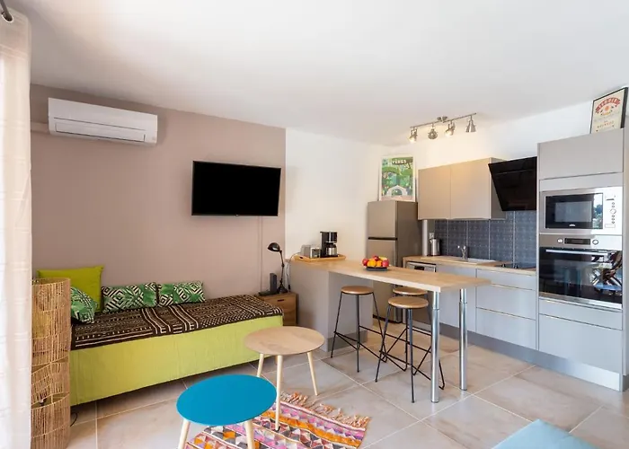 Apartment Port De La Gavine I-1 By Interhome Hyères