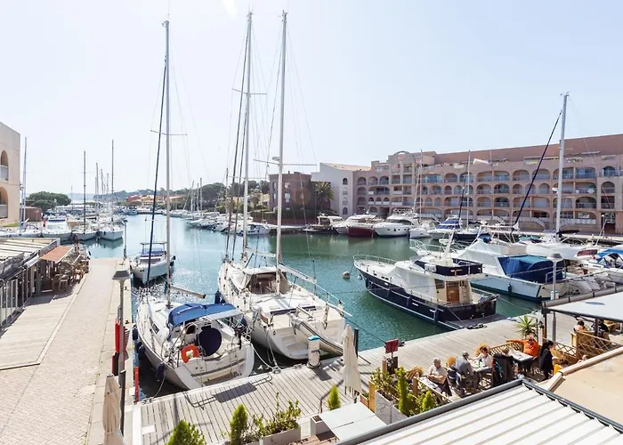 Port De La Gavine I-1 By Interhome Єр