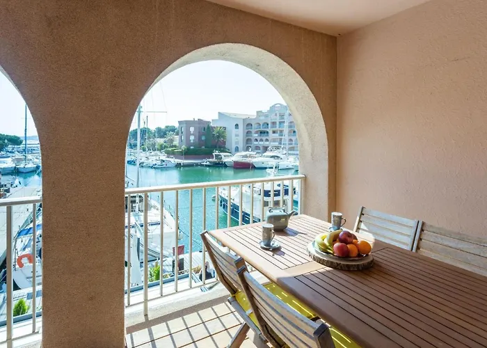 Port De La Gavine I-1 By Interhome Апартаменти *